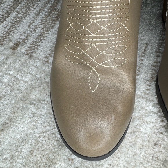 Extra Wide Calf Women’s Cowboy Boots - Picture 3 of 6